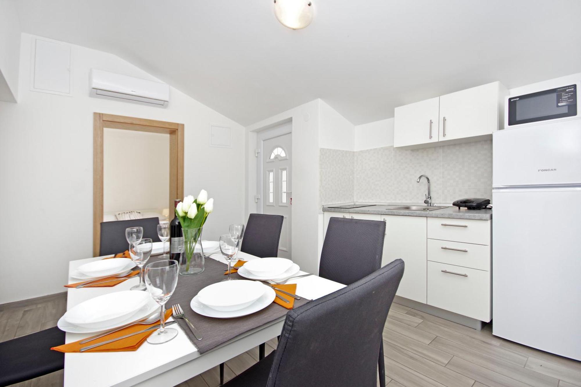 Apartments Frado Novalja Luaran gambar