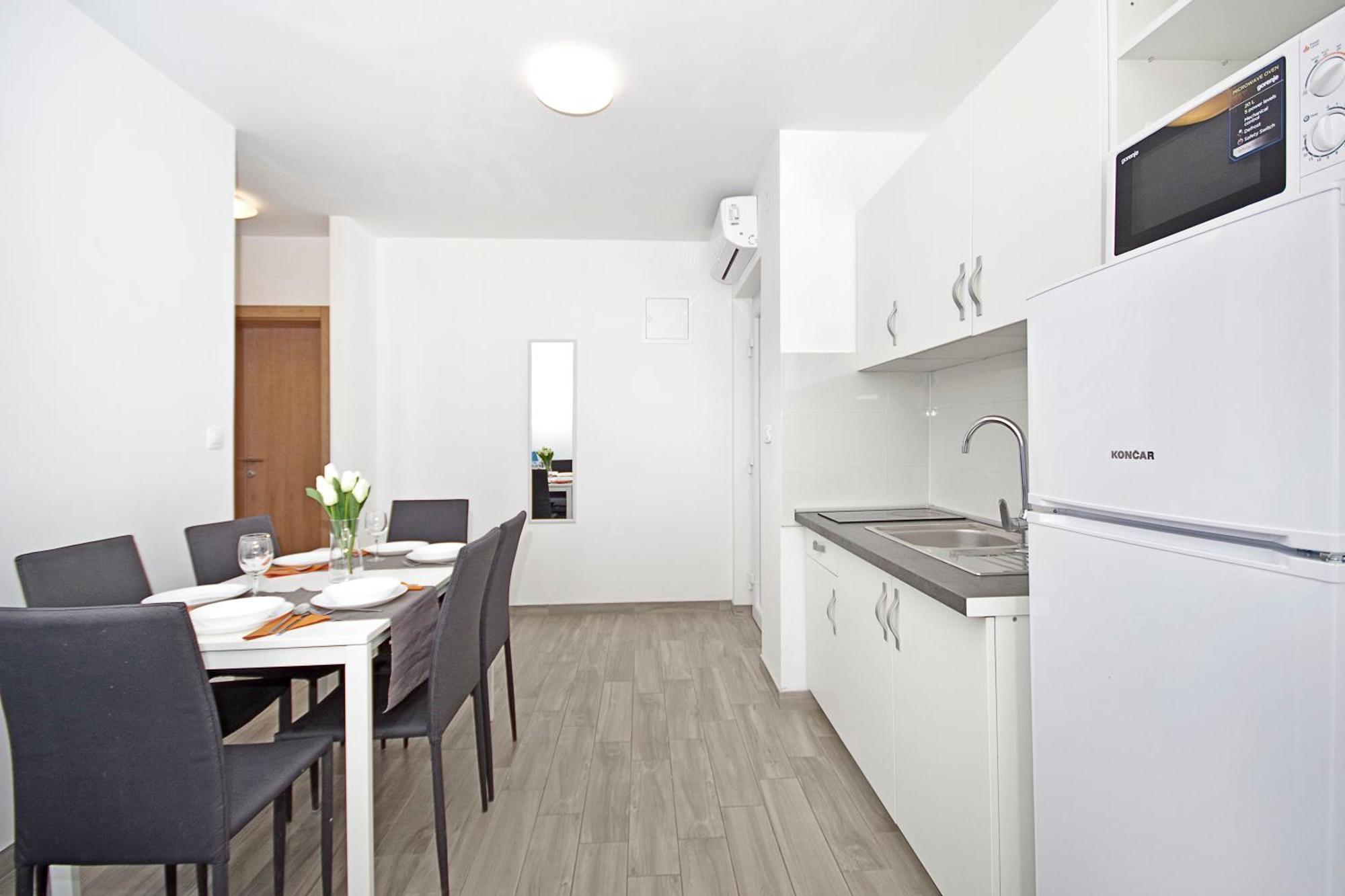 Apartments Frado Novalja Luaran gambar