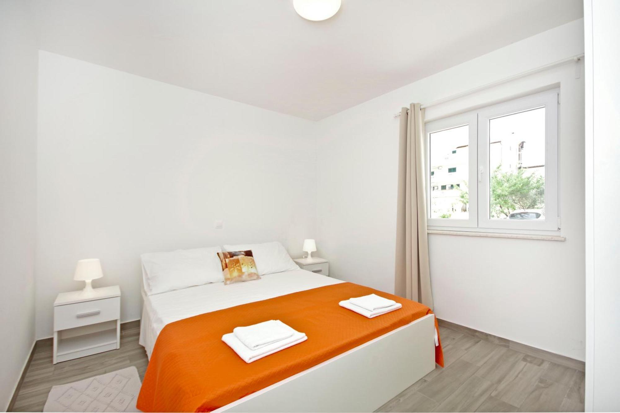 Apartments Frado Novalja Bilik gambar